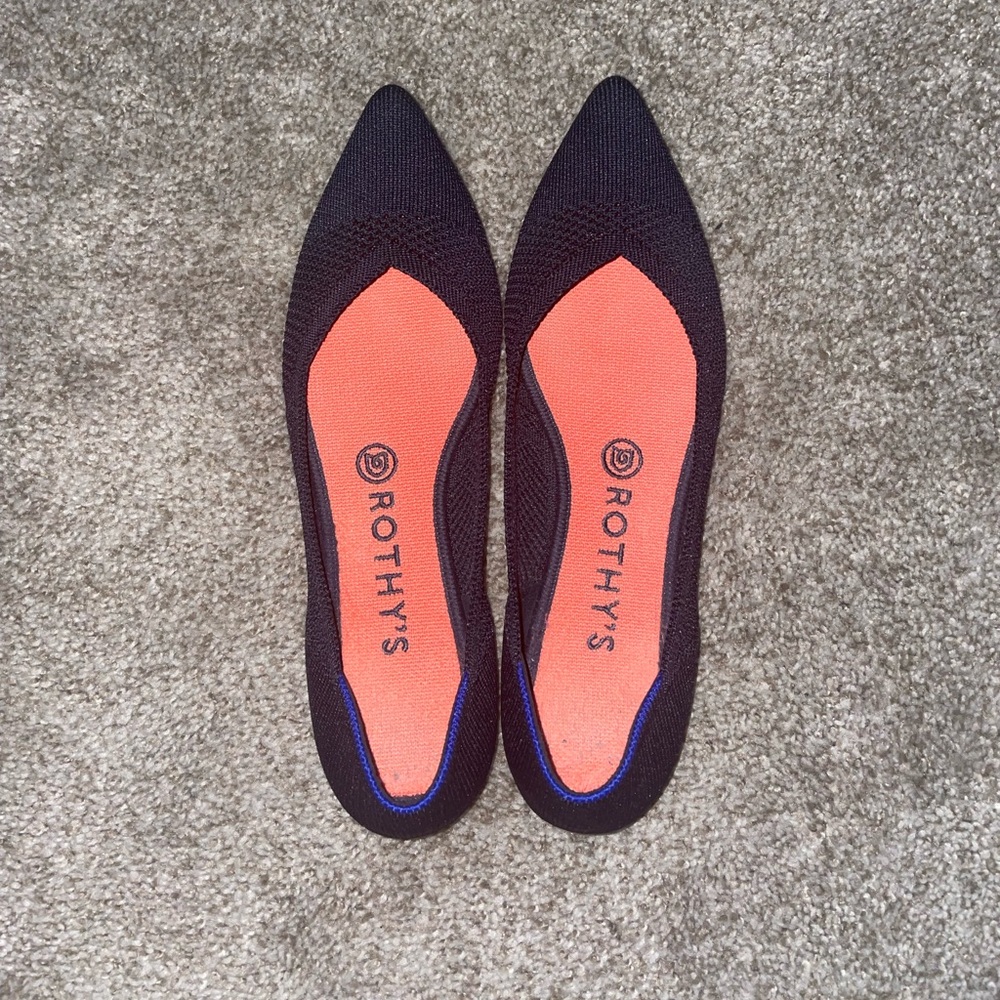 ROTHY’S The Point W9 Navy Ballet Flats.